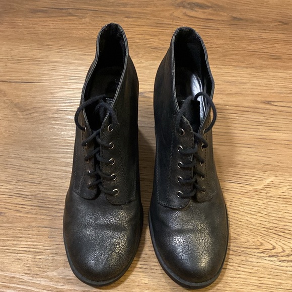 Black Heel Boot - Picture 7 of 10